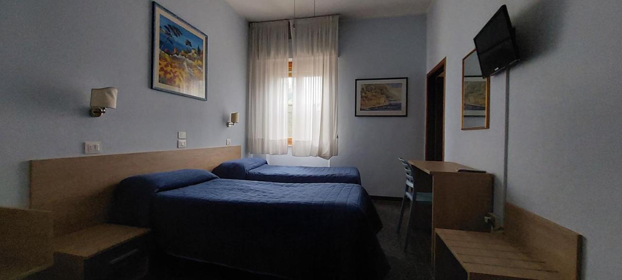 גרוסטו Hotel Lea מראה חיצוני תמונה