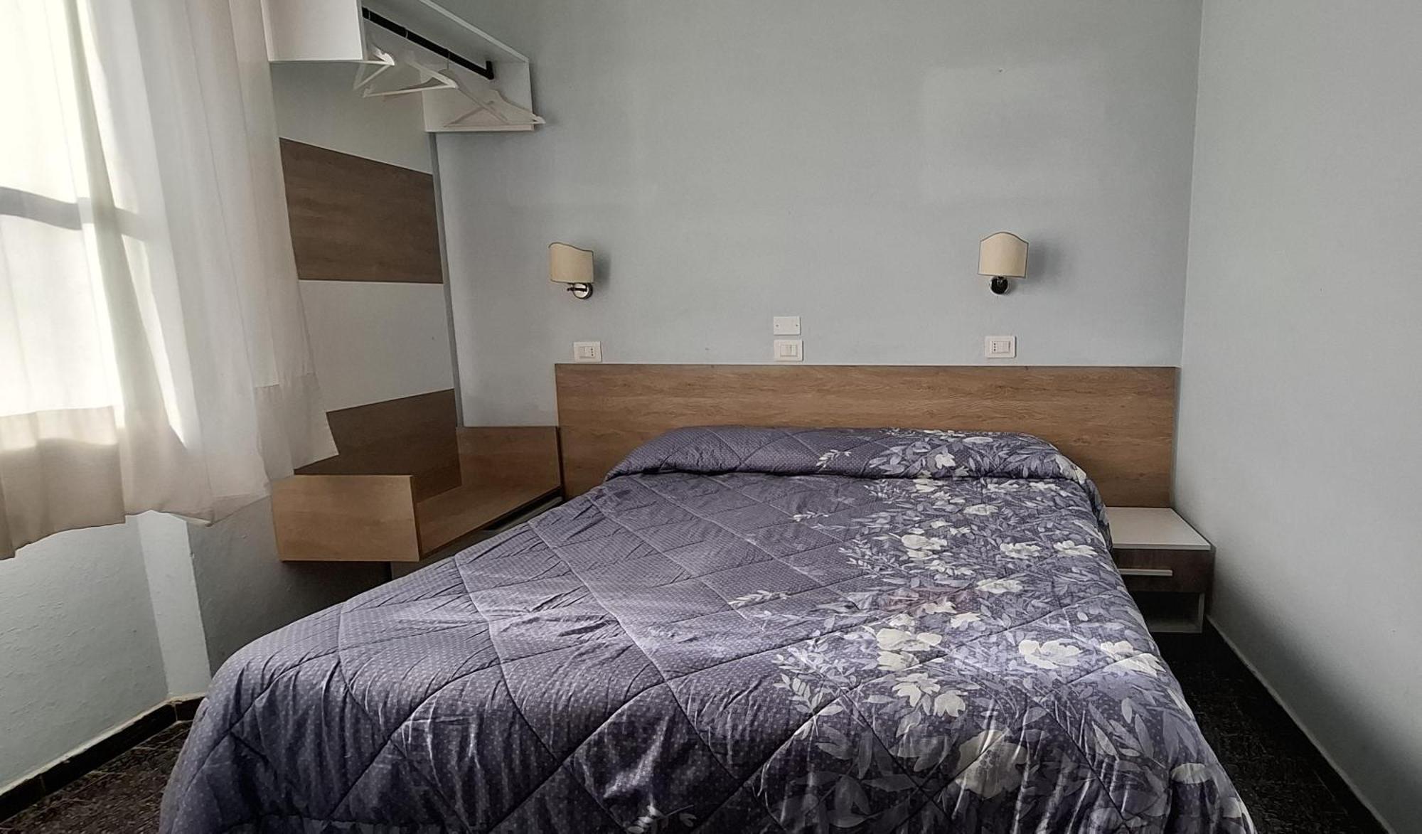 גרוסטו Hotel Lea מראה חיצוני תמונה