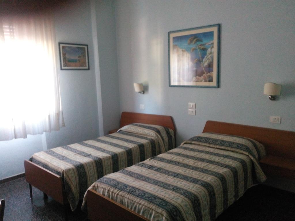 גרוסטו Hotel Lea חדר תמונה
