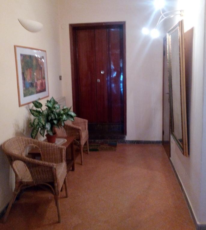 גרוסטו Hotel Lea מראה חיצוני תמונה